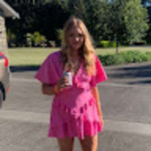 Meet your Posher, Deanna